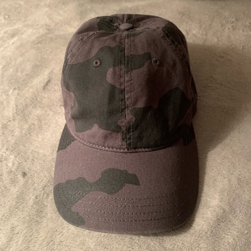 ⭐️ LAST DAY TO BUY! American Eagle Camo Cap